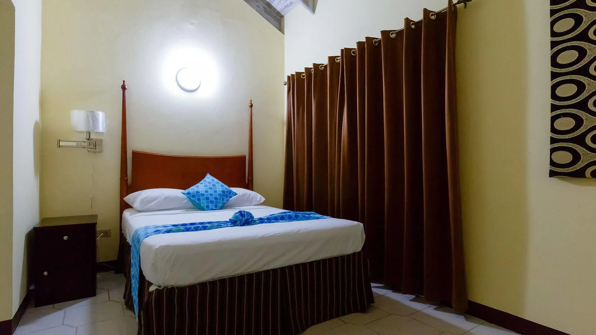 Отель Jasmine Inn Кингстон